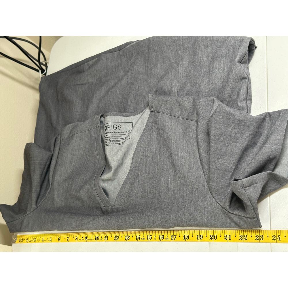 Figs Scrub Top Women XL Gray Casma Three-Pocket Stretch V-Neck Medical Nurse Vet - Picture 10 of 11